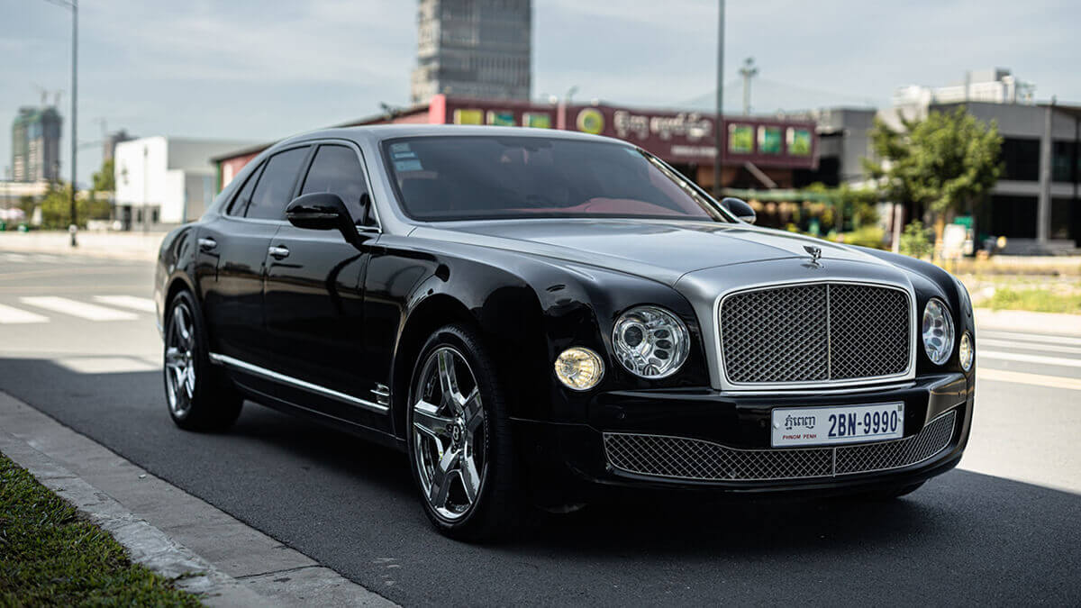 Image of Bentley Car Insurance Price List in India 2024